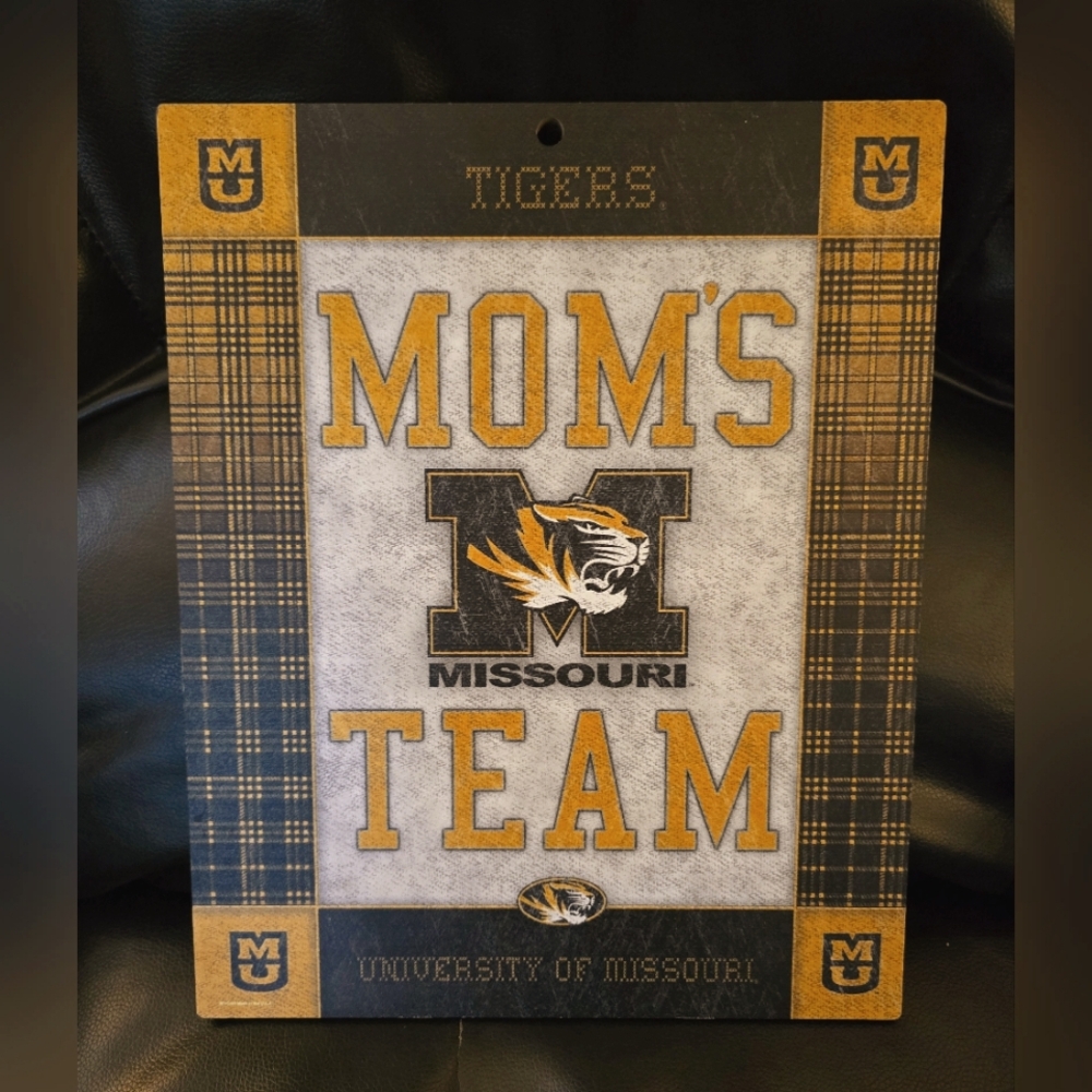Mizzou Mom's Team sign